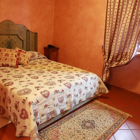 Agriturismo La Virginia Villa Revello Exterior foto