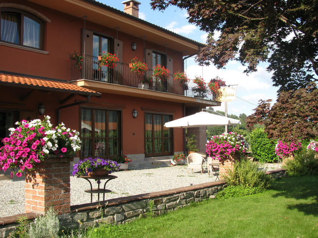 Agriturismo La Virginia Villa Revello Exterior foto